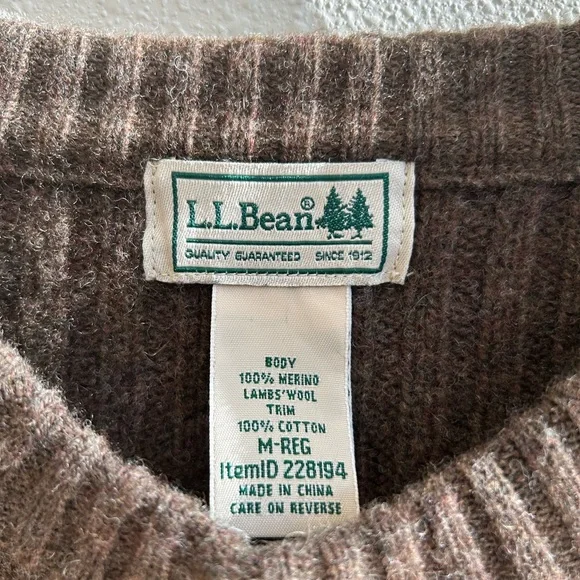 L.L. Bean Men's Deep Wood Heather Green Commando Crewneck Sweater - Picture 8 of 9